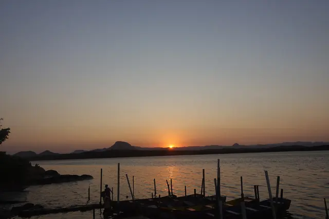 Fim de tarde na Ilha das Caieiras, em Vitória